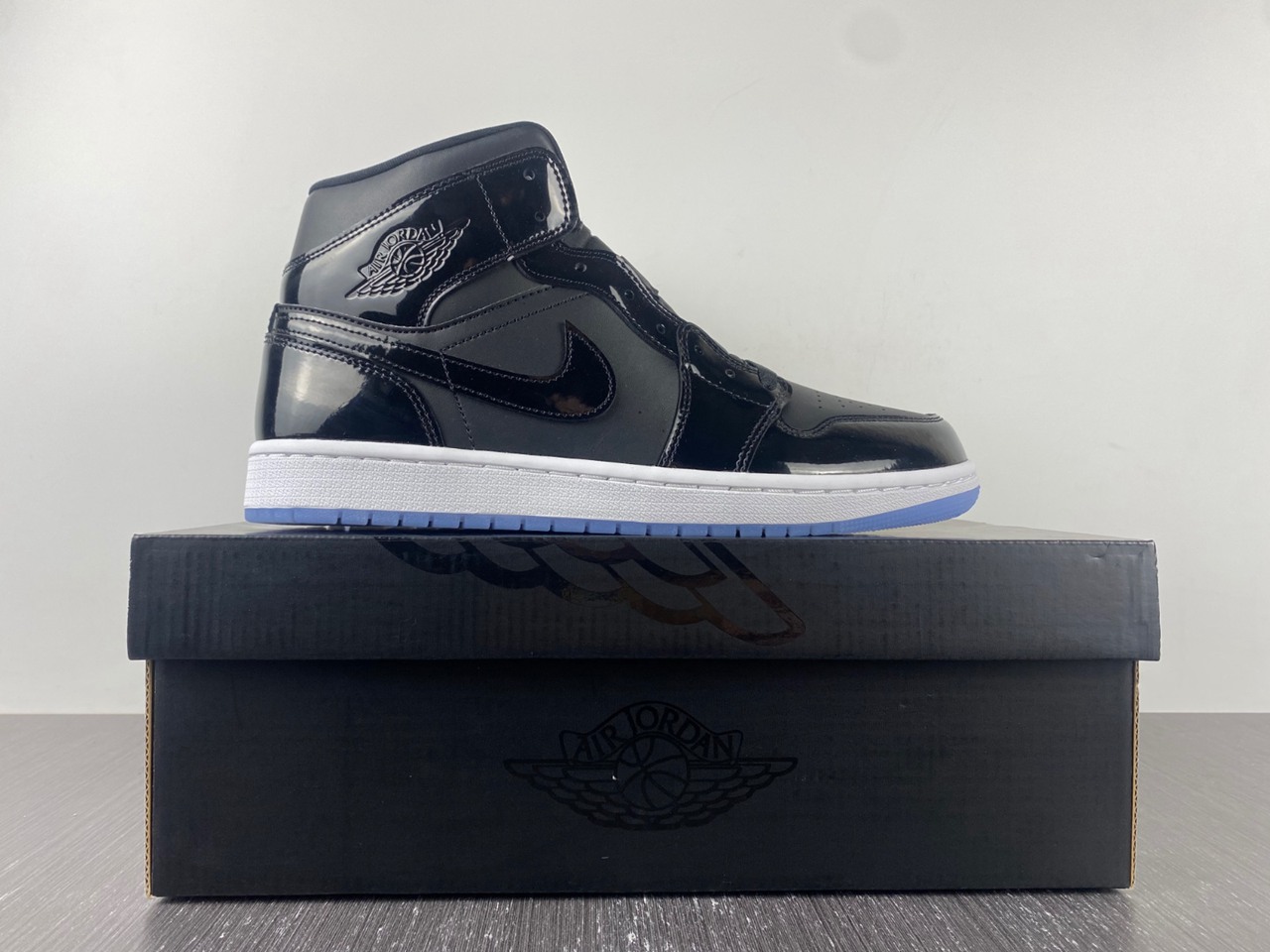 Air Jordan 1 Mid ??Space Jam DV1308-004